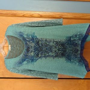 Women's lightweight 3/4 length sleeve sweater